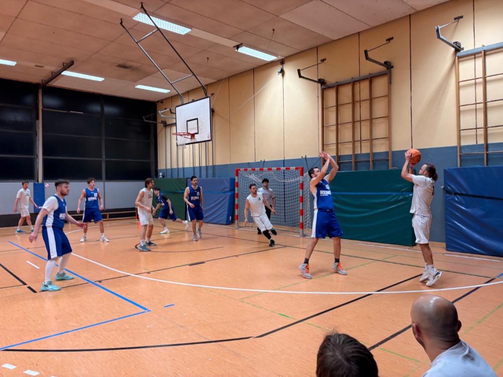 Sieg und Niederlage – Basketballer kommen dem Klassenerhalt näher