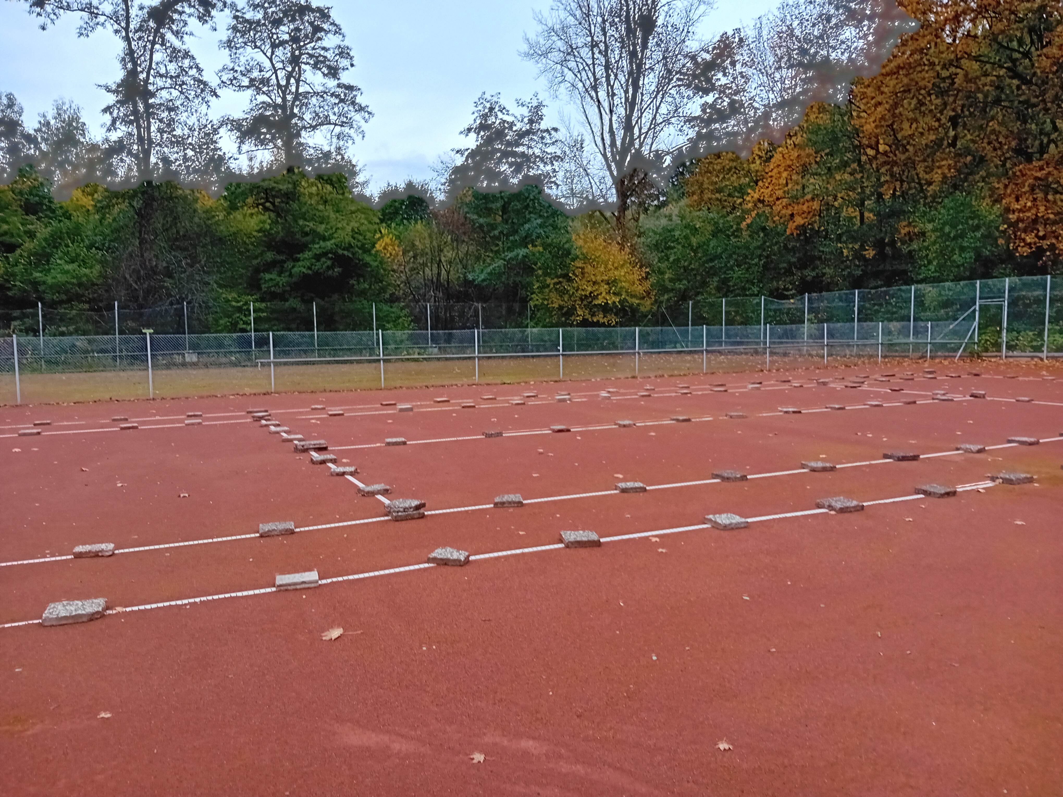 Mannschaften mit der Tennis Freiluftsaison zufrieden